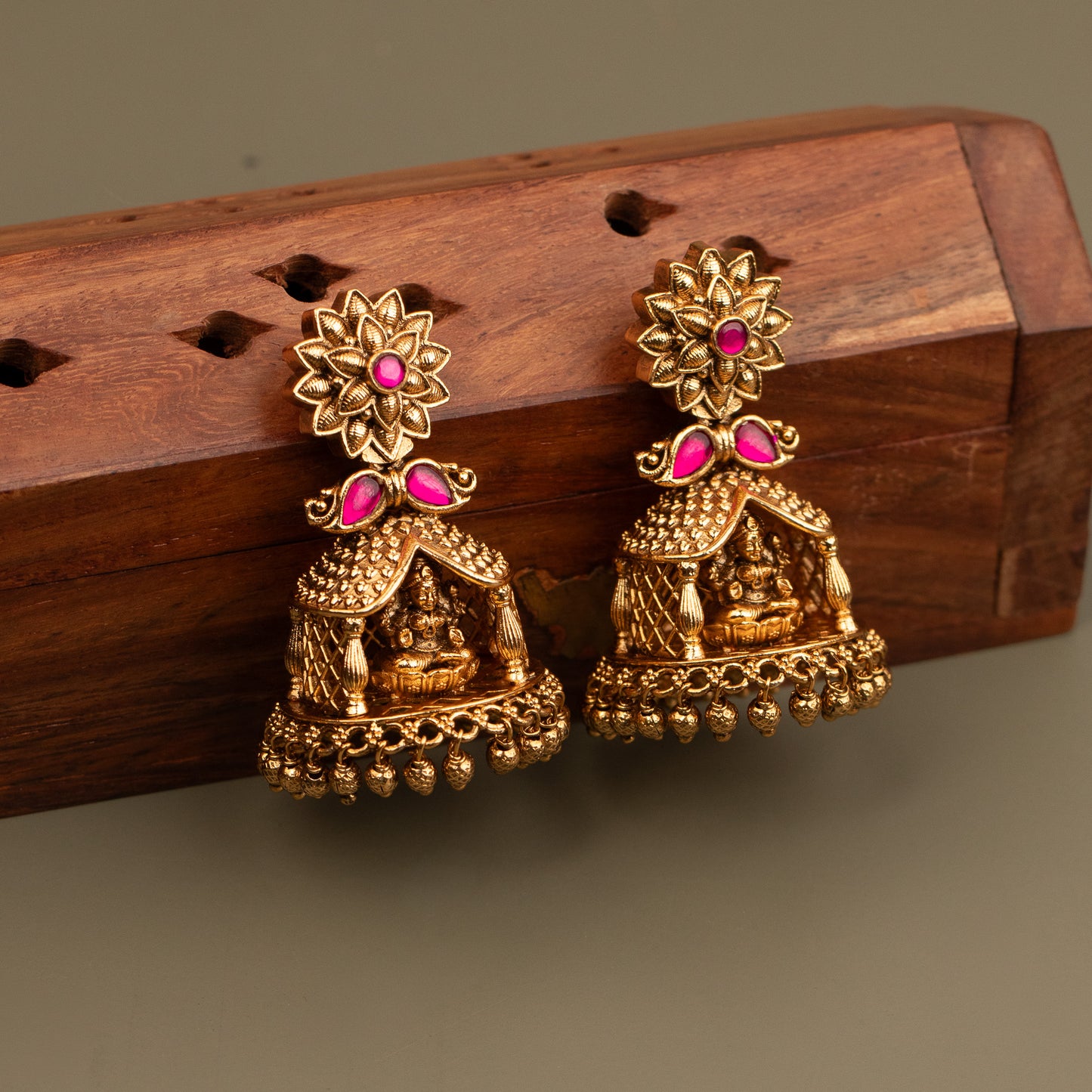 Premium Antique Earrings E1162