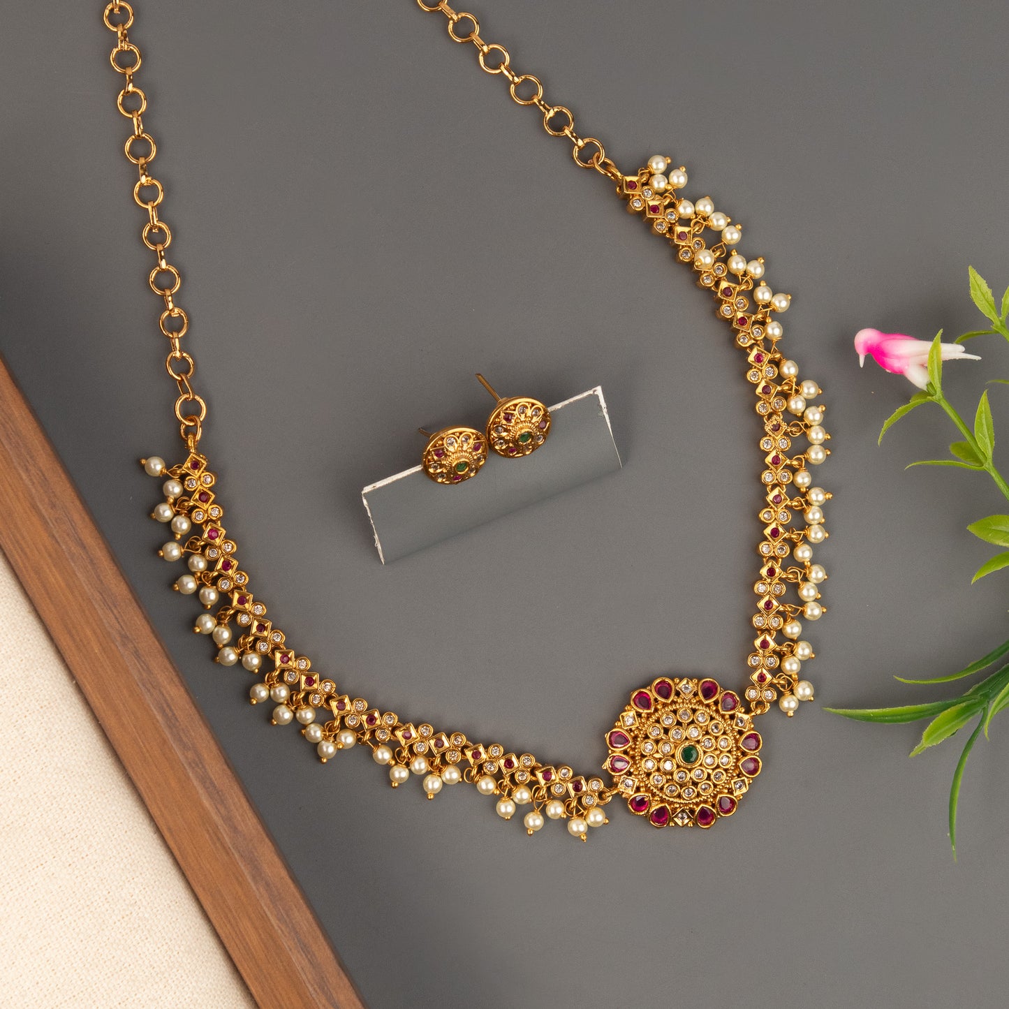 Necklace 598