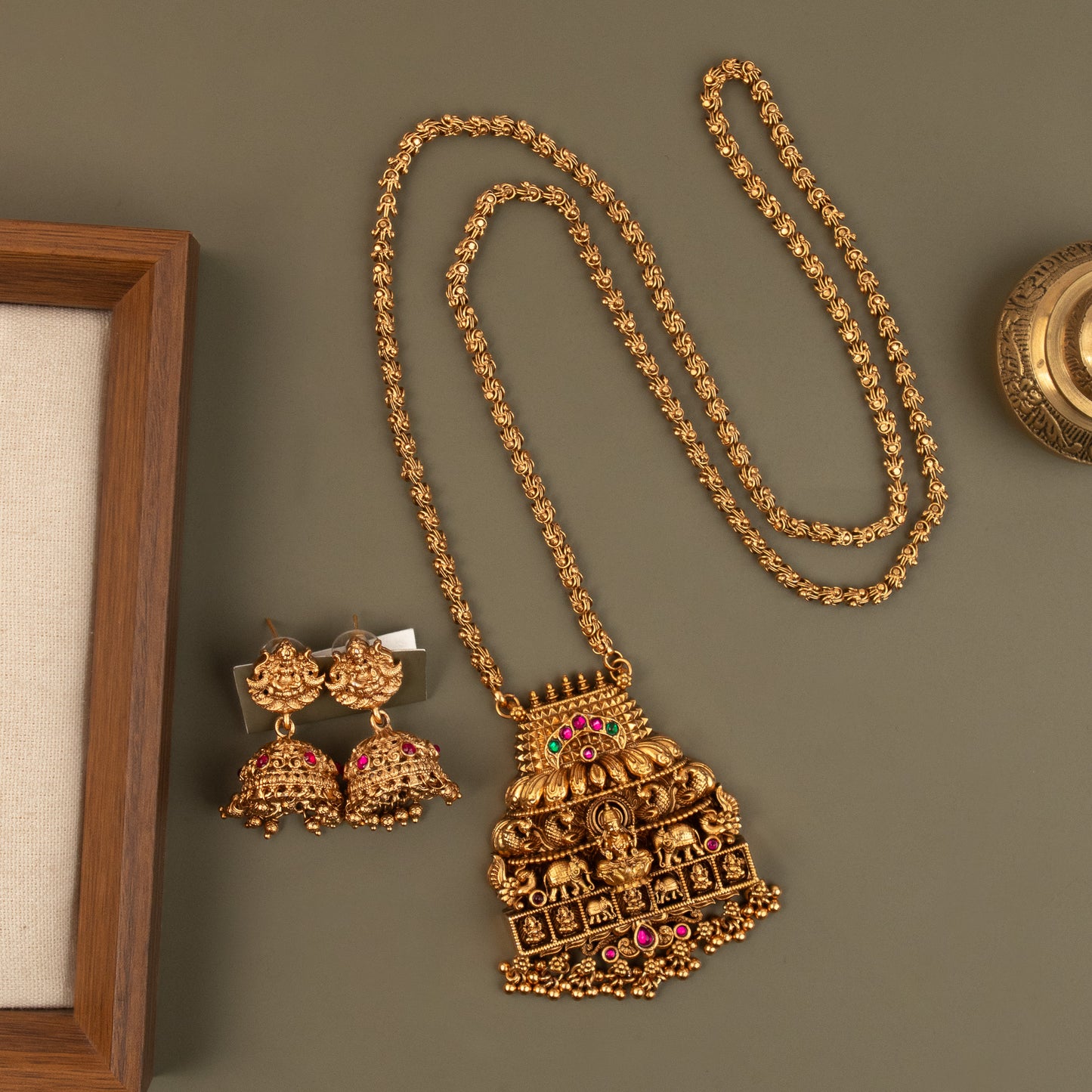 Necklace 690