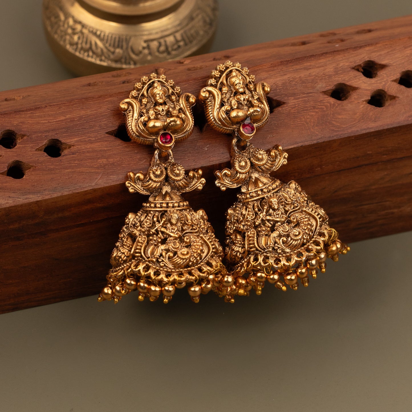 Antique Earrings E1219