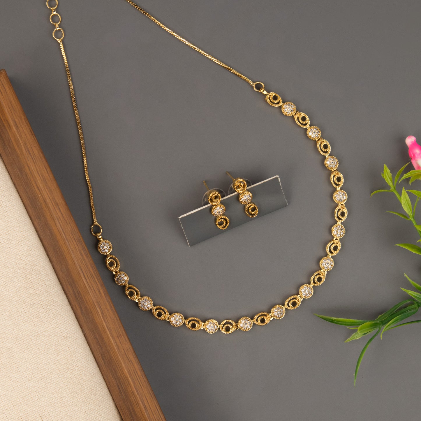 Necklace 729