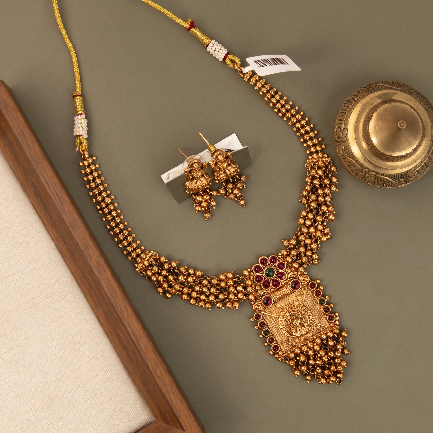 Necklace 752