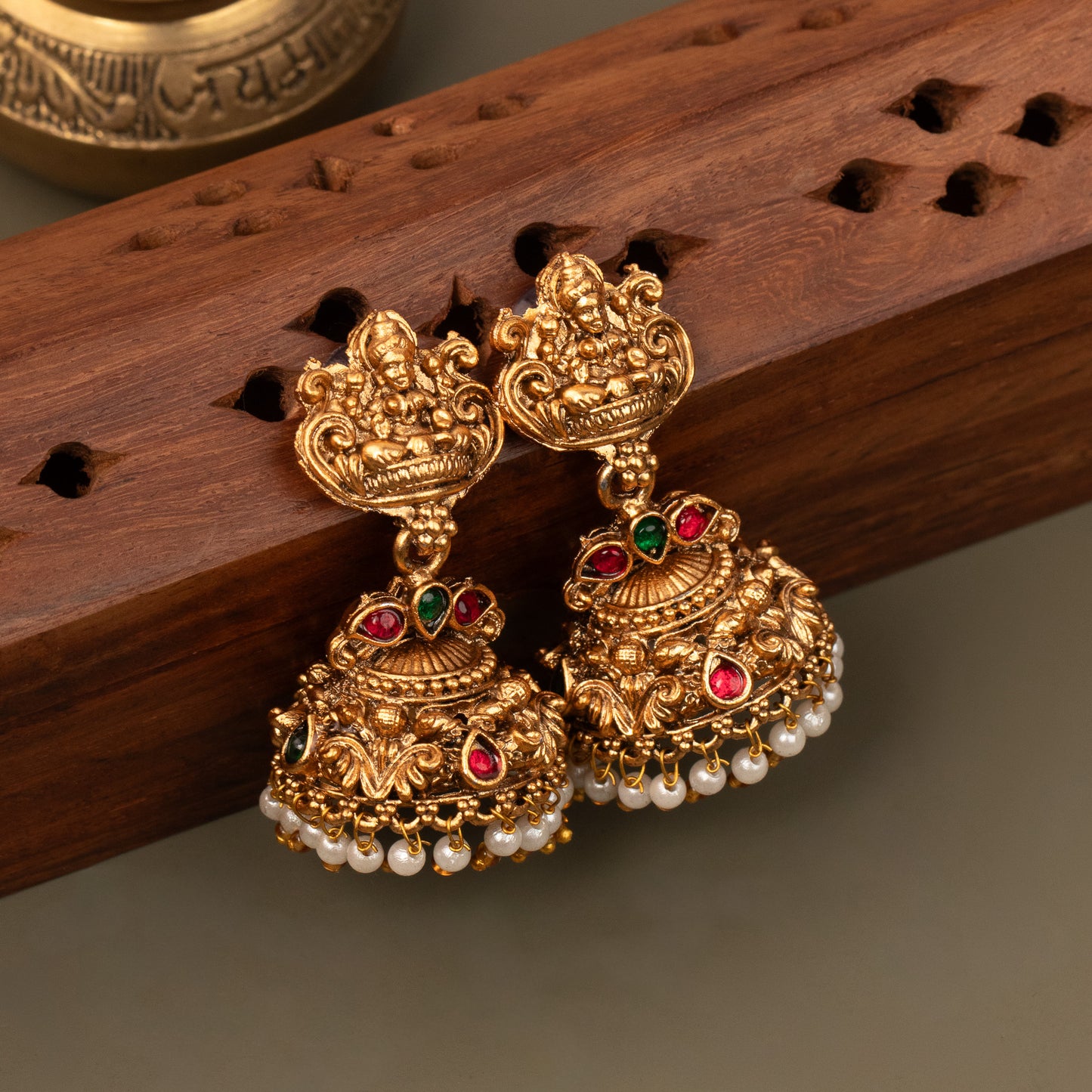 Antique Earrings E1274