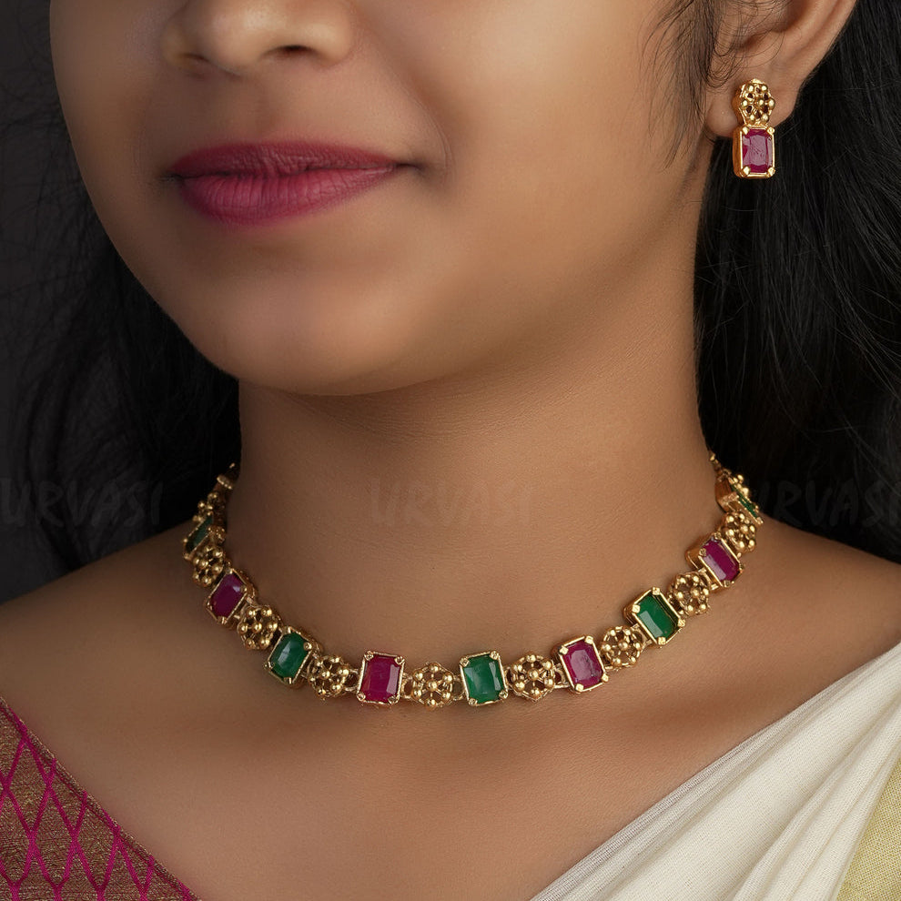 Necklace 696