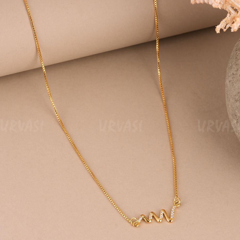 Gold-Toned Zig-Zag Designed Chain SC376