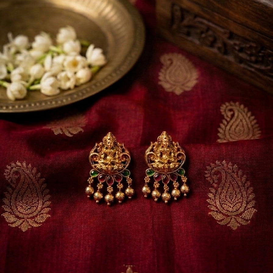 Antique Earrings E1046