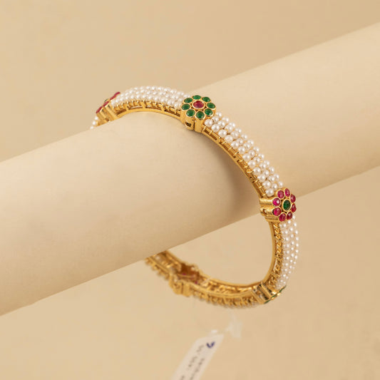 Pearl Bangles B117