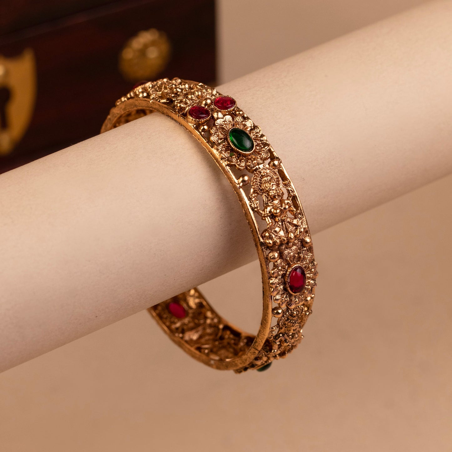 Antique Bangle B383