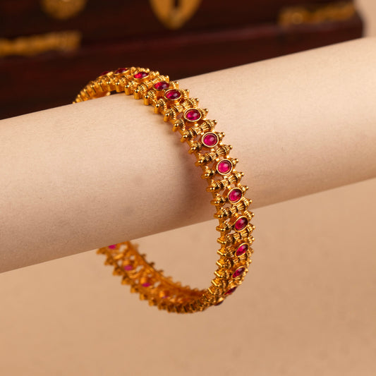 Antique Bangle B339