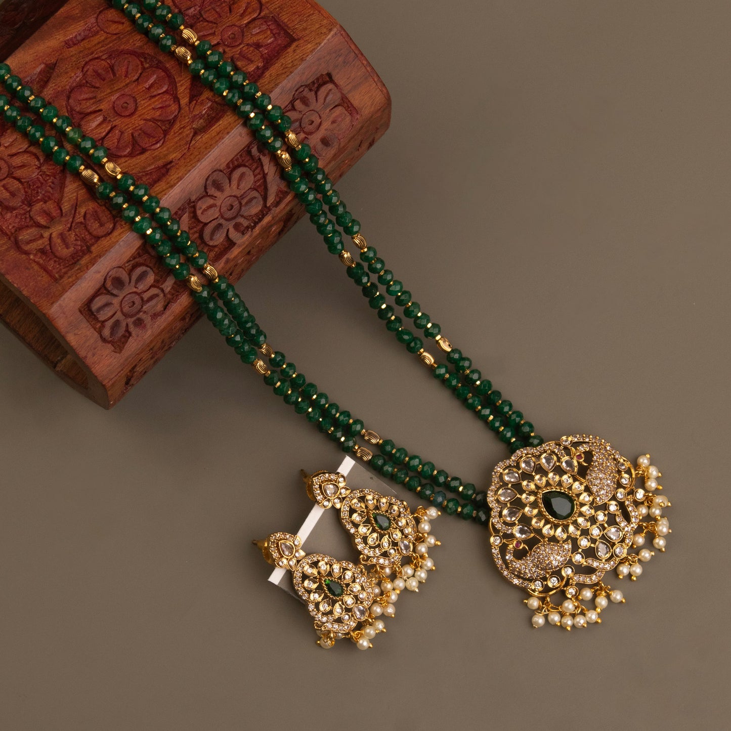 Premium Necklace 560