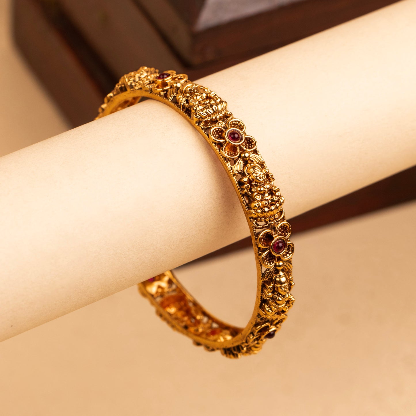 Antique Bangle B303