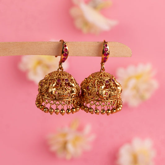 Antique Earrings E137