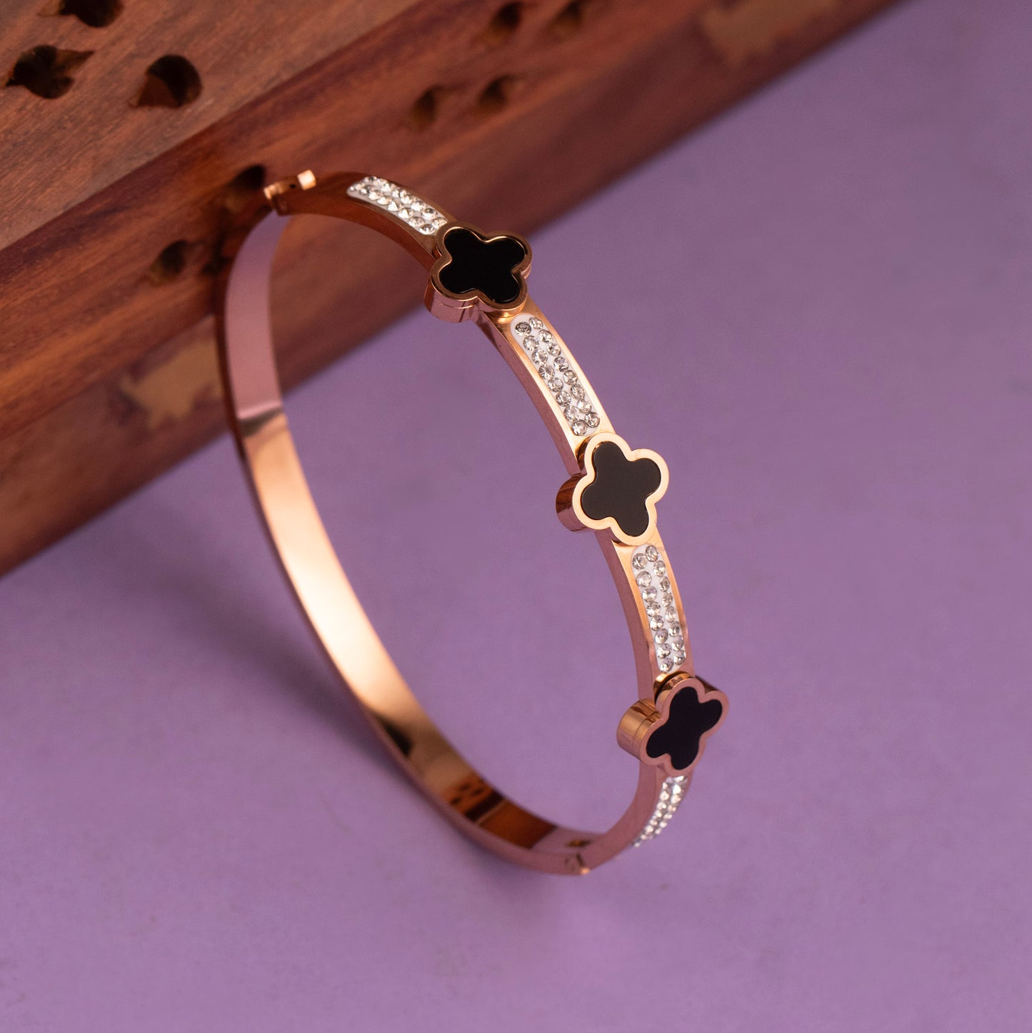 Cuff Bangle B365