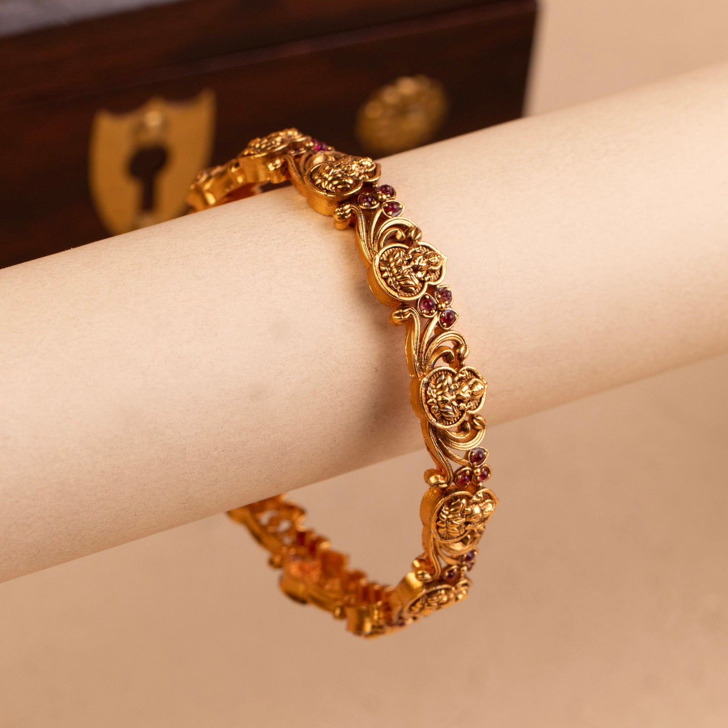 Antique Bangle B347