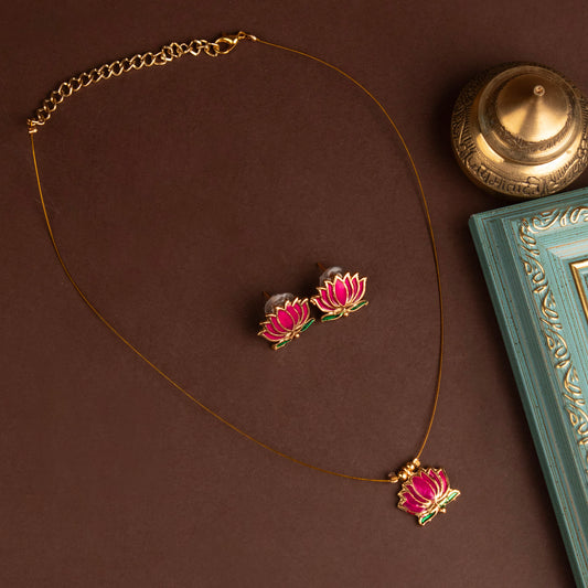 Necklace 699