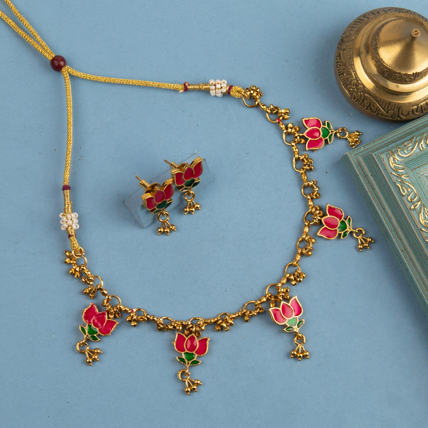Necklace 890