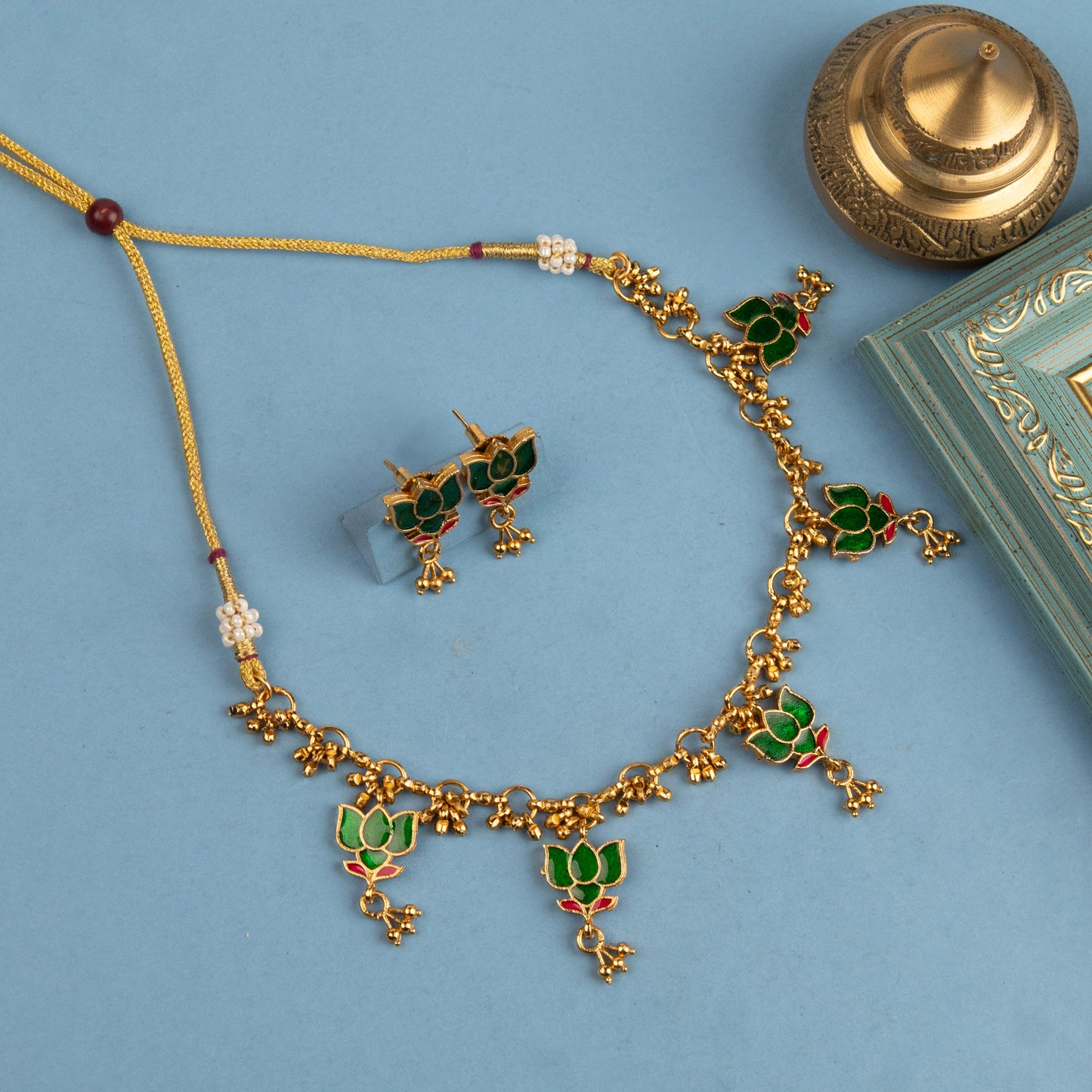 Necklace 890