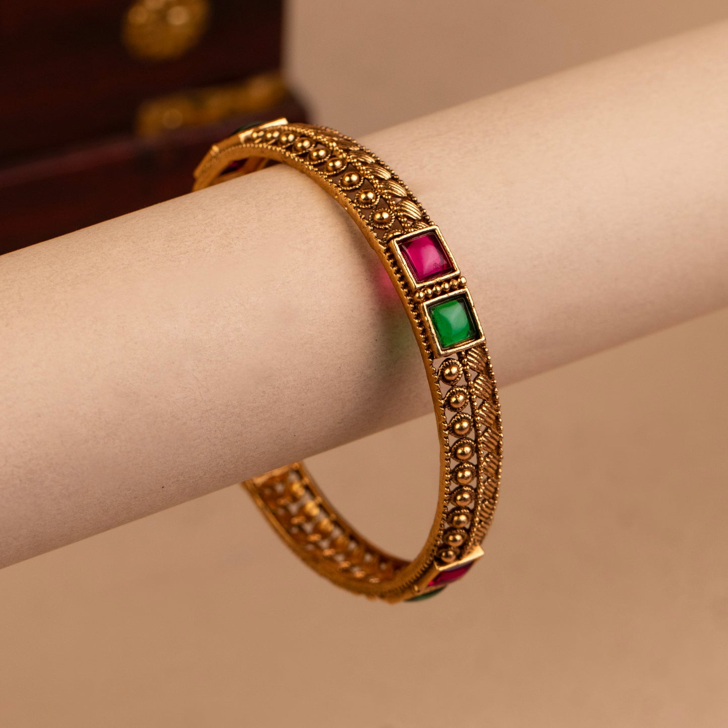 Antique Bangle B343