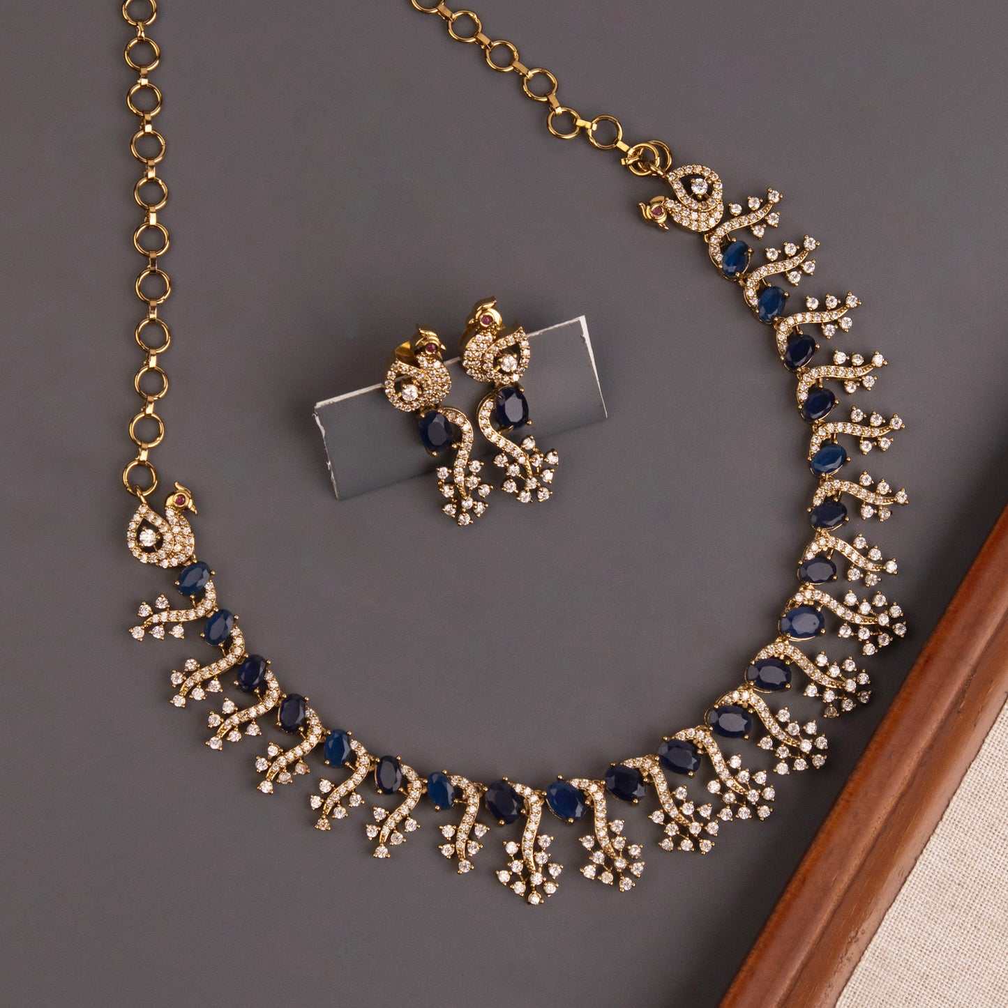Necklace 562