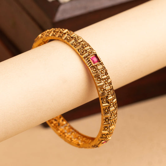 Antique Bangle B316