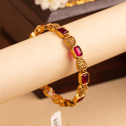 Antique Bangle B305