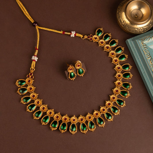 Necklace 668