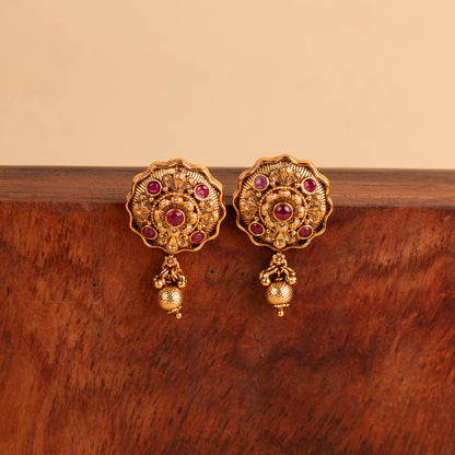 Antique Earrings E548