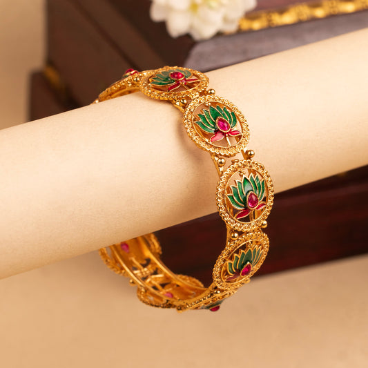 Antique Bangle B304