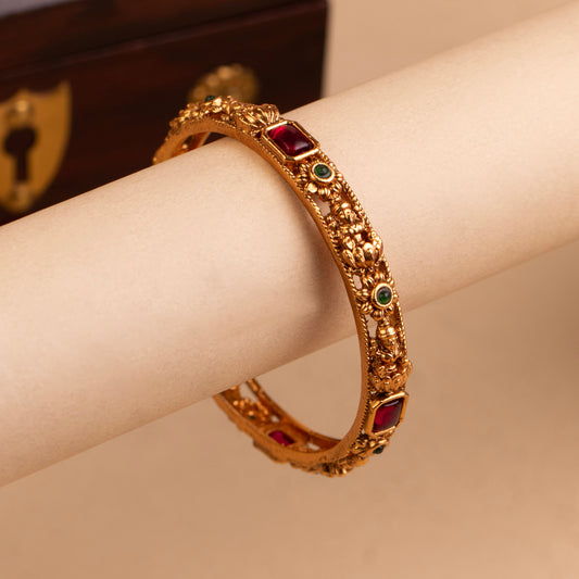 Antique Bangle B335