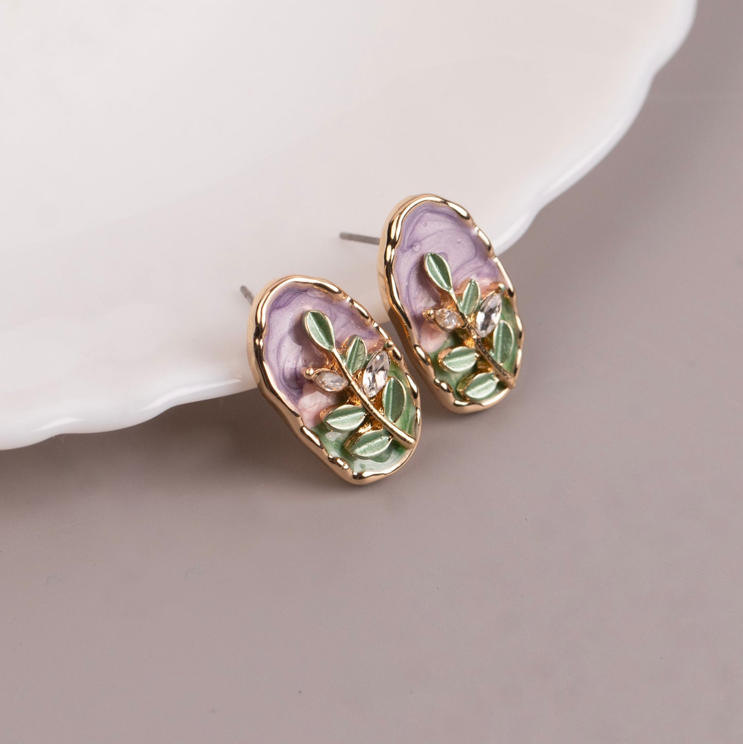 Stud Earrings E218