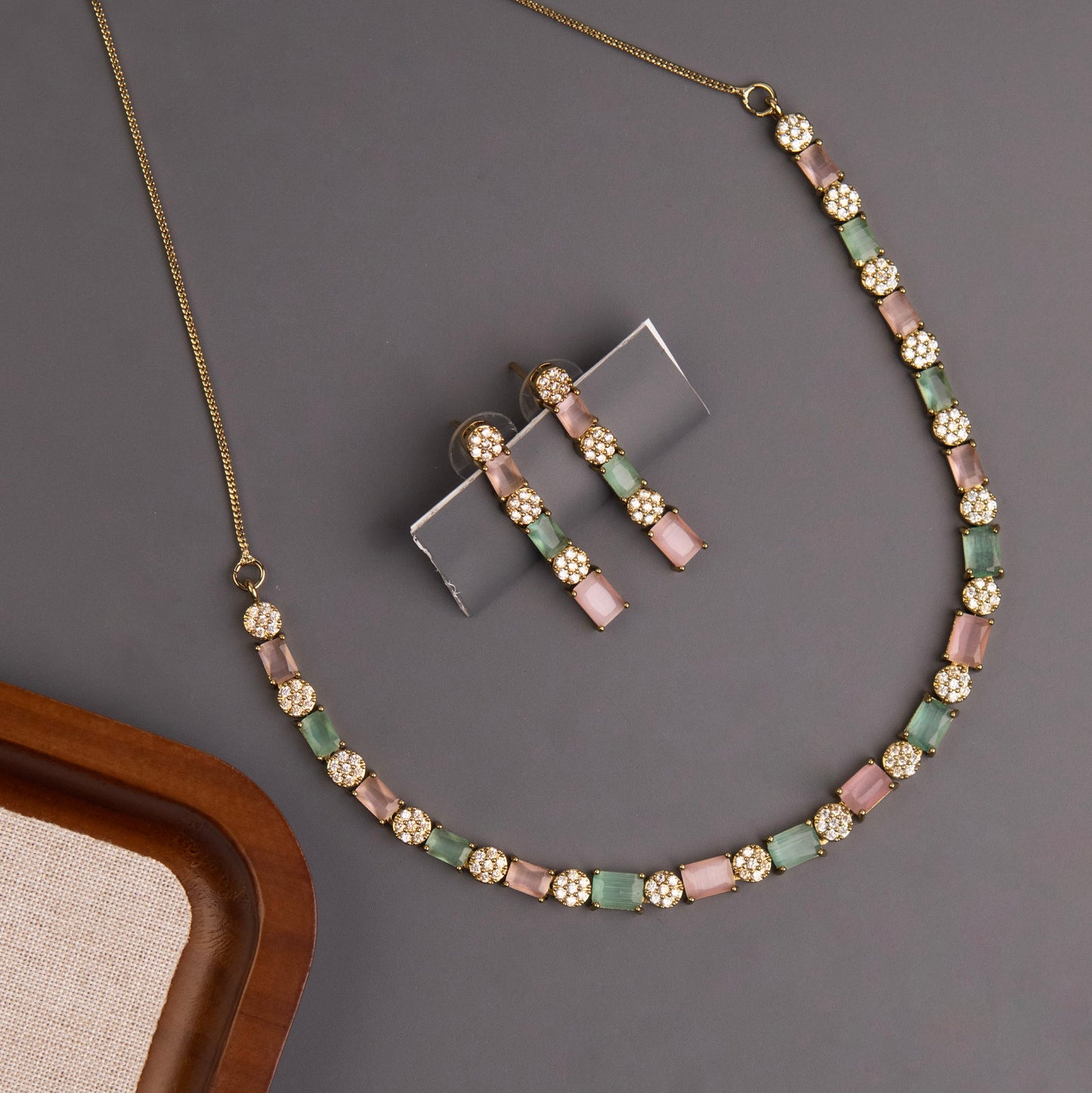 Necklace 460
