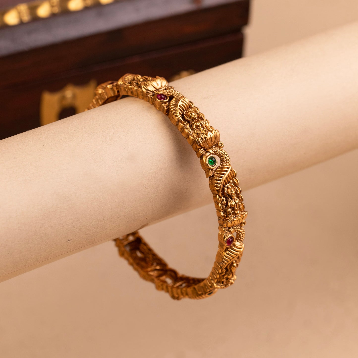 Antique Bangle B350