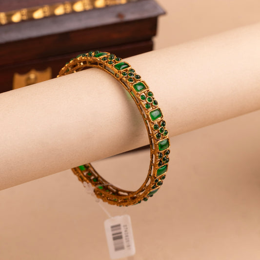 Antique Bangle B336