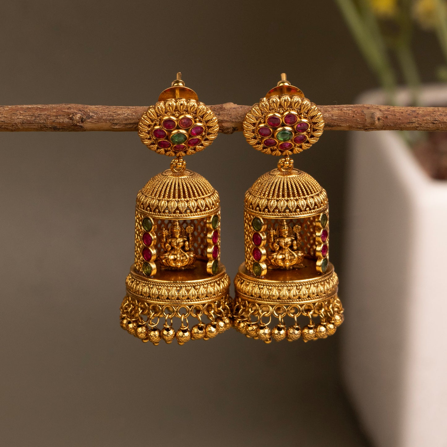 Antique Earrings E223