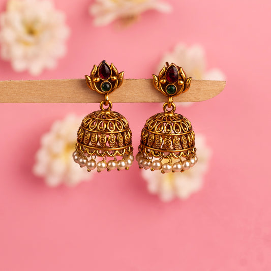 Antique Earrings E053