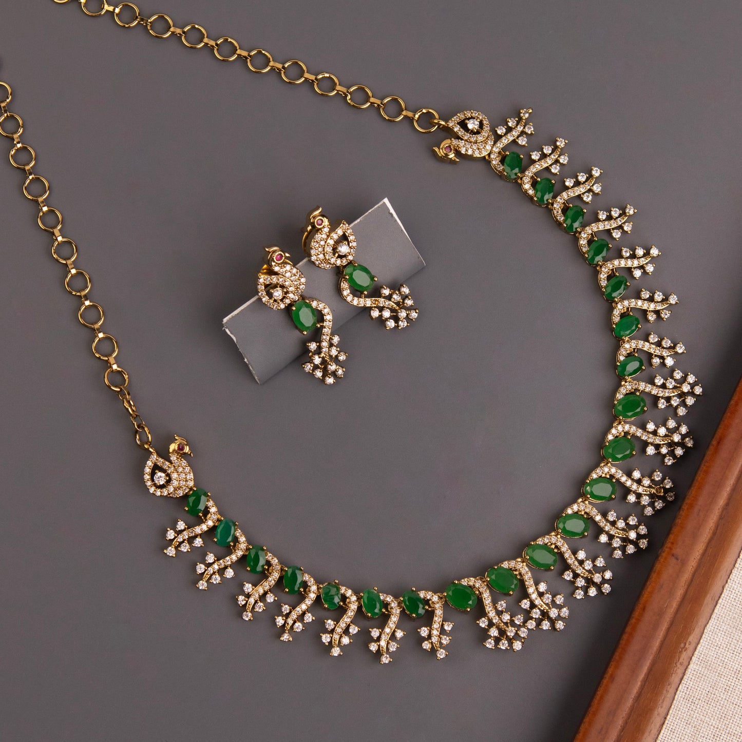 Necklace 562