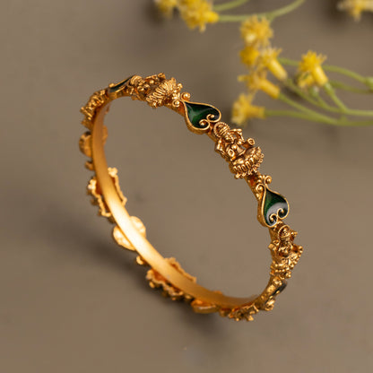 Antique Bangle B432