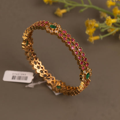 Antique Bangle B535