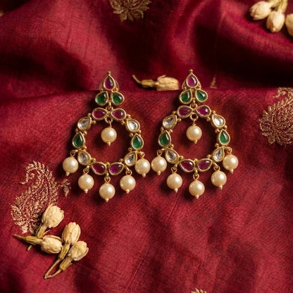 Antique Earrings E1017