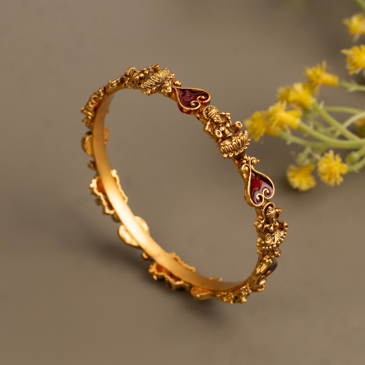 Antique Bangle B432