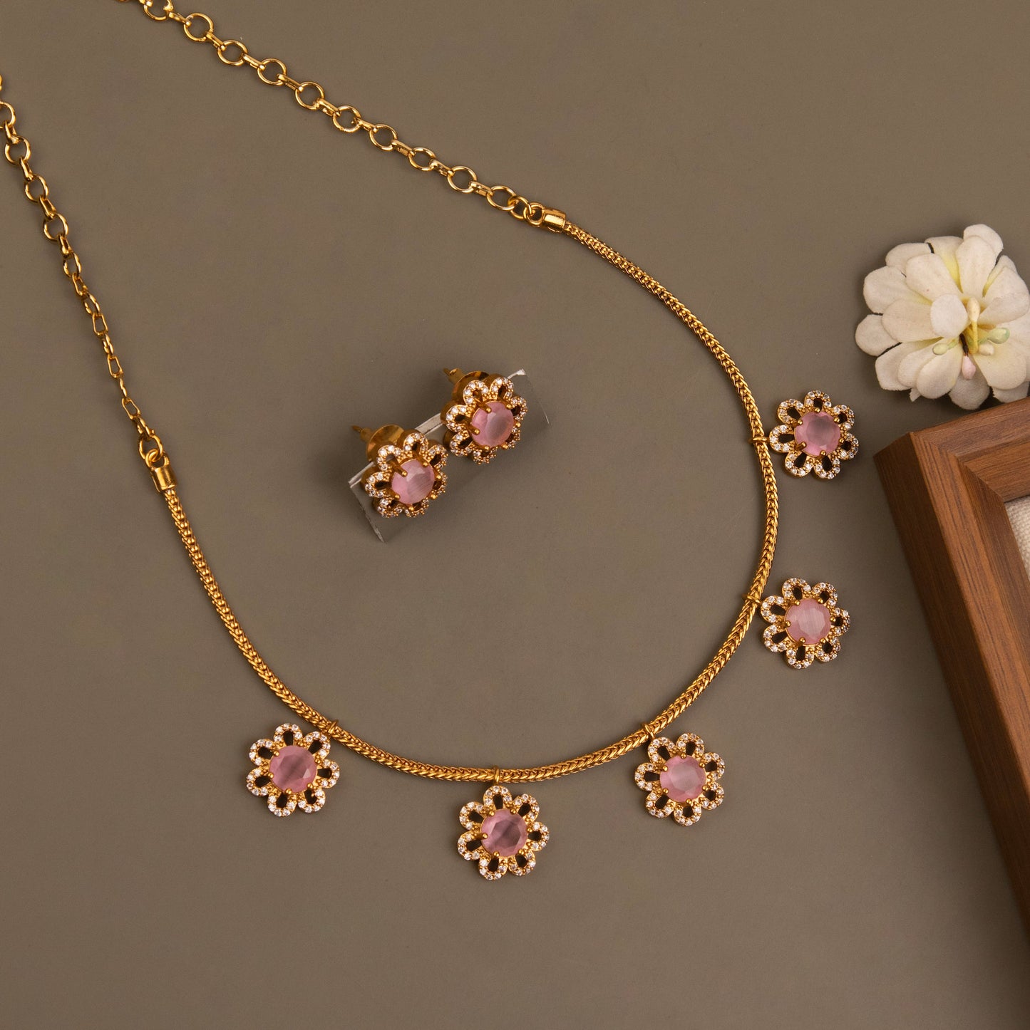 Necklace 699