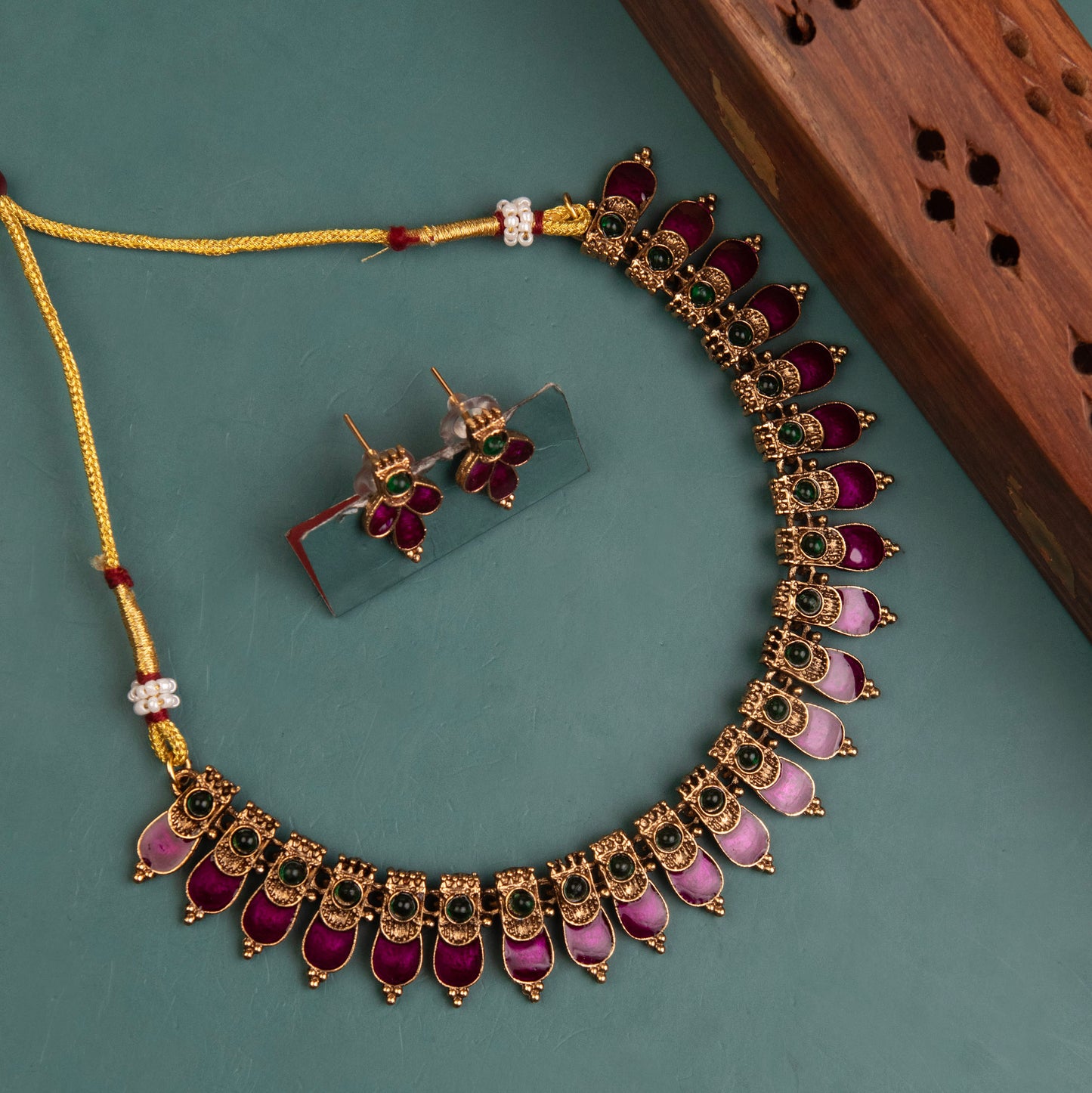 Necklace 421