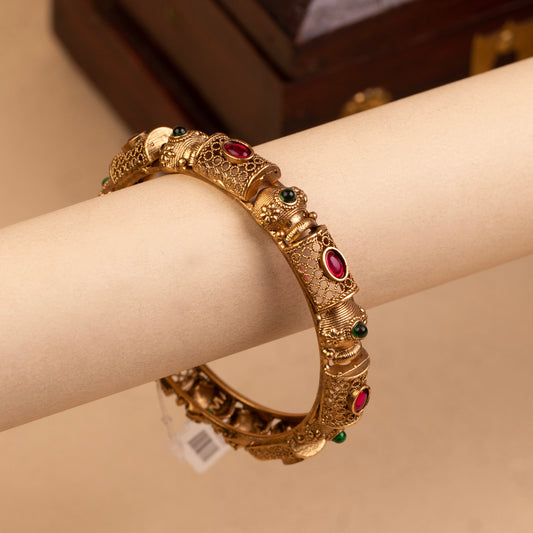 Antique Bangle B385