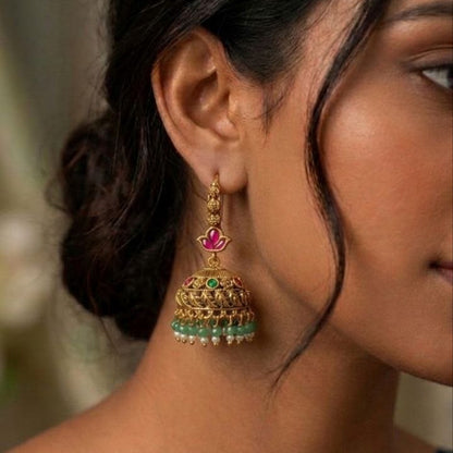 Antique Earrings E898