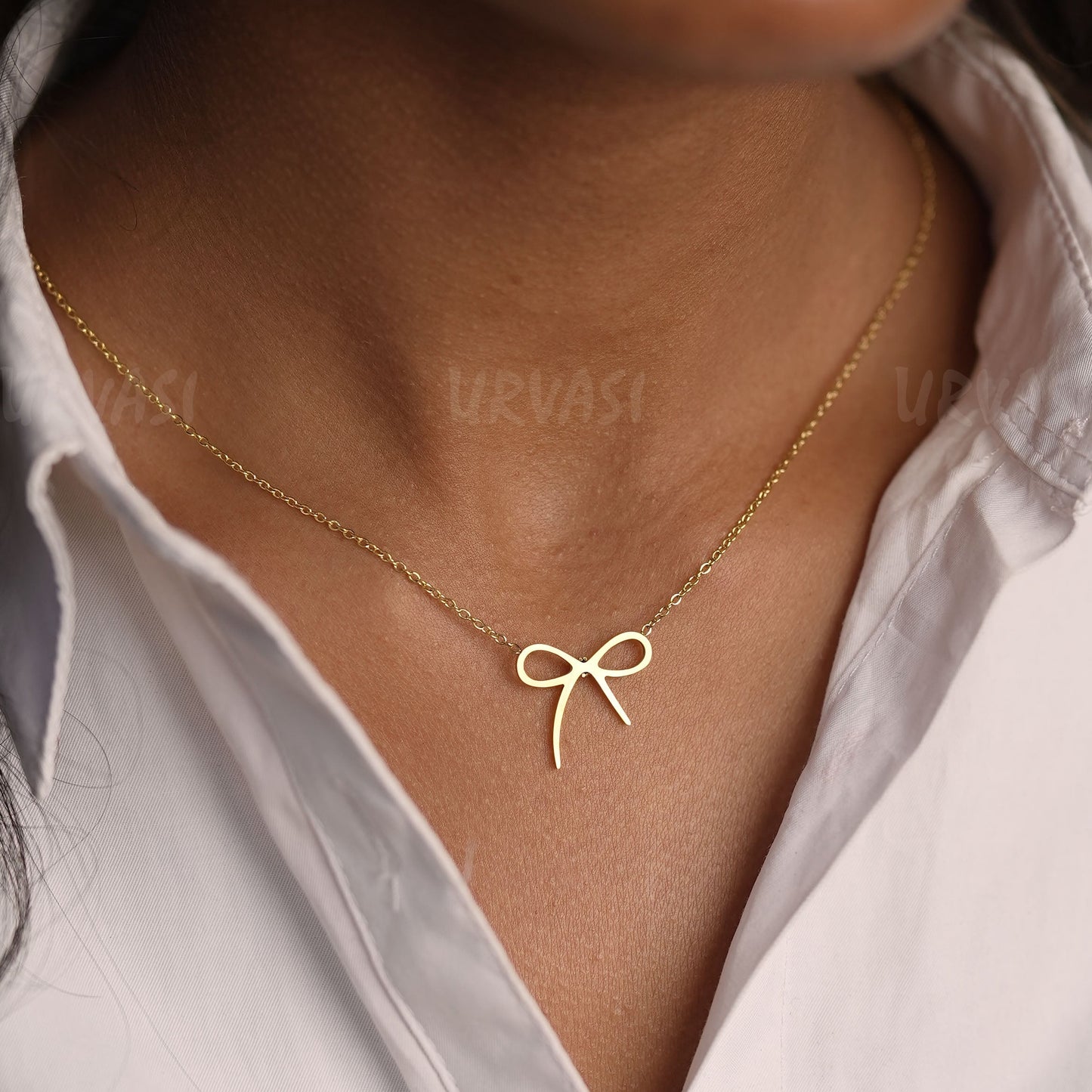Gold-Toned Bow-Designed Stainless-Steel Simple Chain SC360