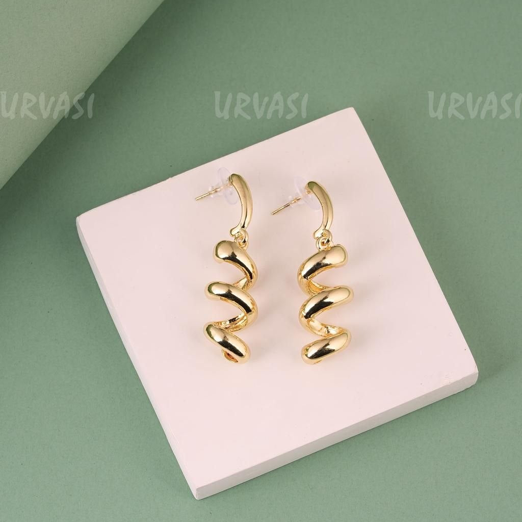 Glossy-Gold Spiral Twister Earrings E978