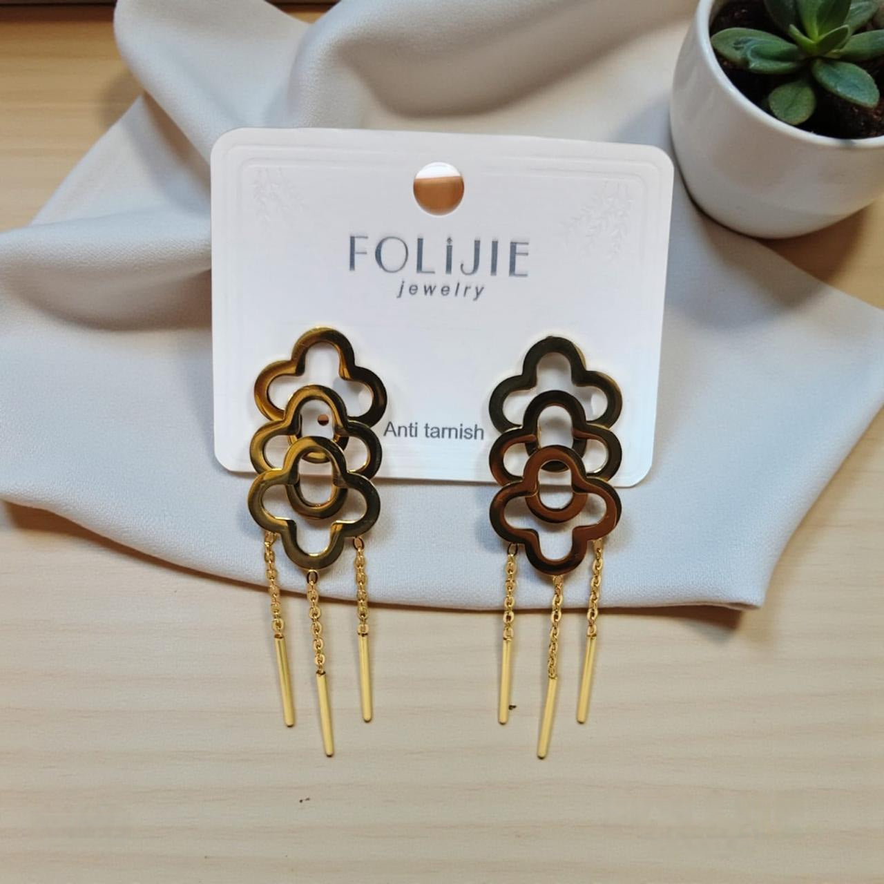 Fancy Earrings E908
