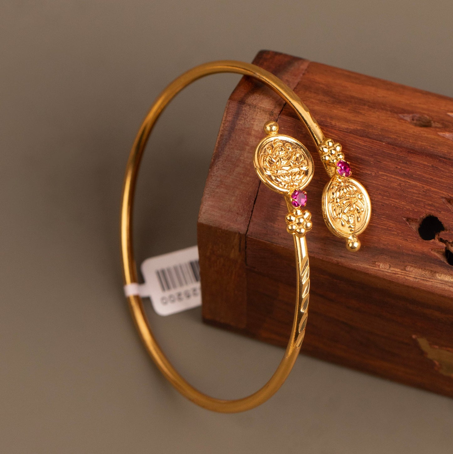 Cuff Bangle B441
