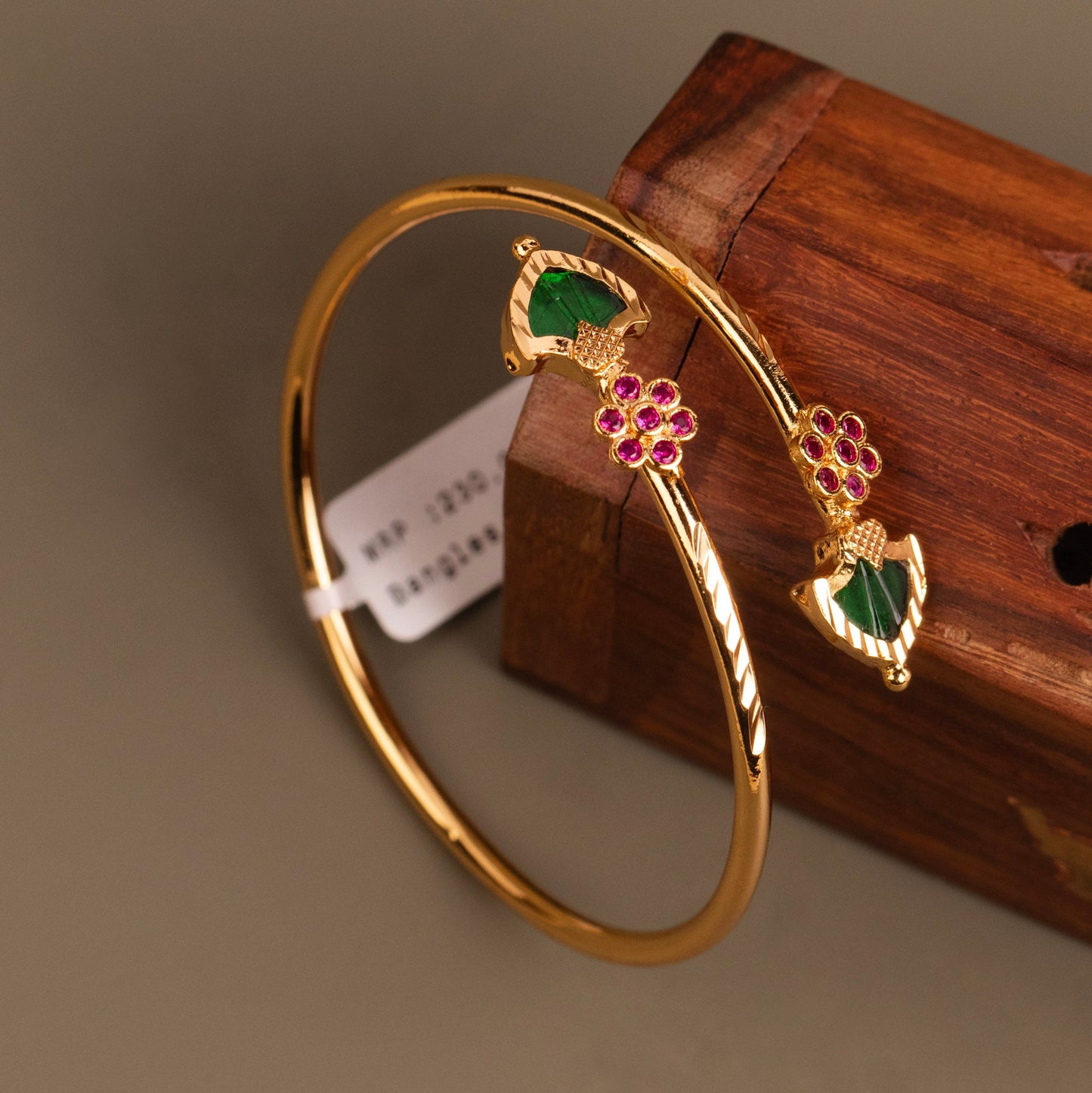 Cuff Bangle B442
