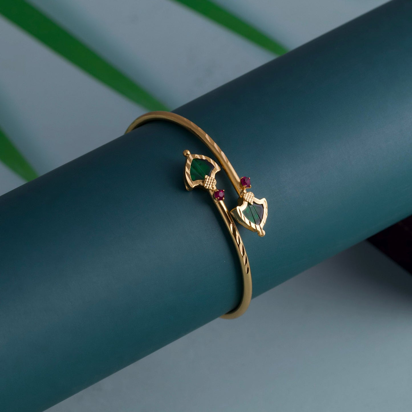 Cuff Bangle B582